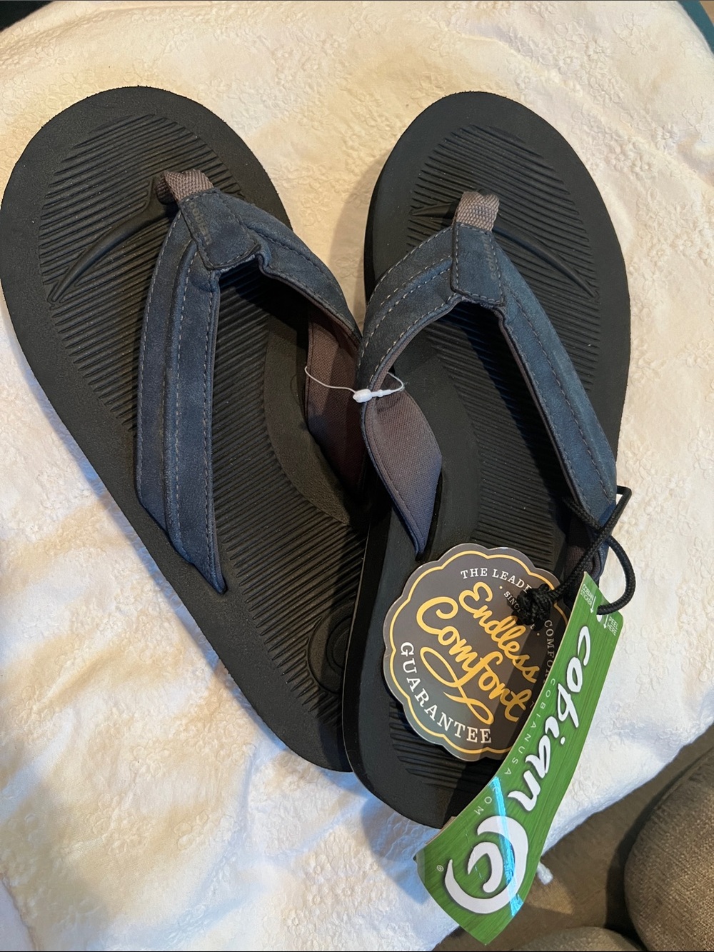 Cobian Men’s Ridgeline  Black Flip Flops with Navy Straps